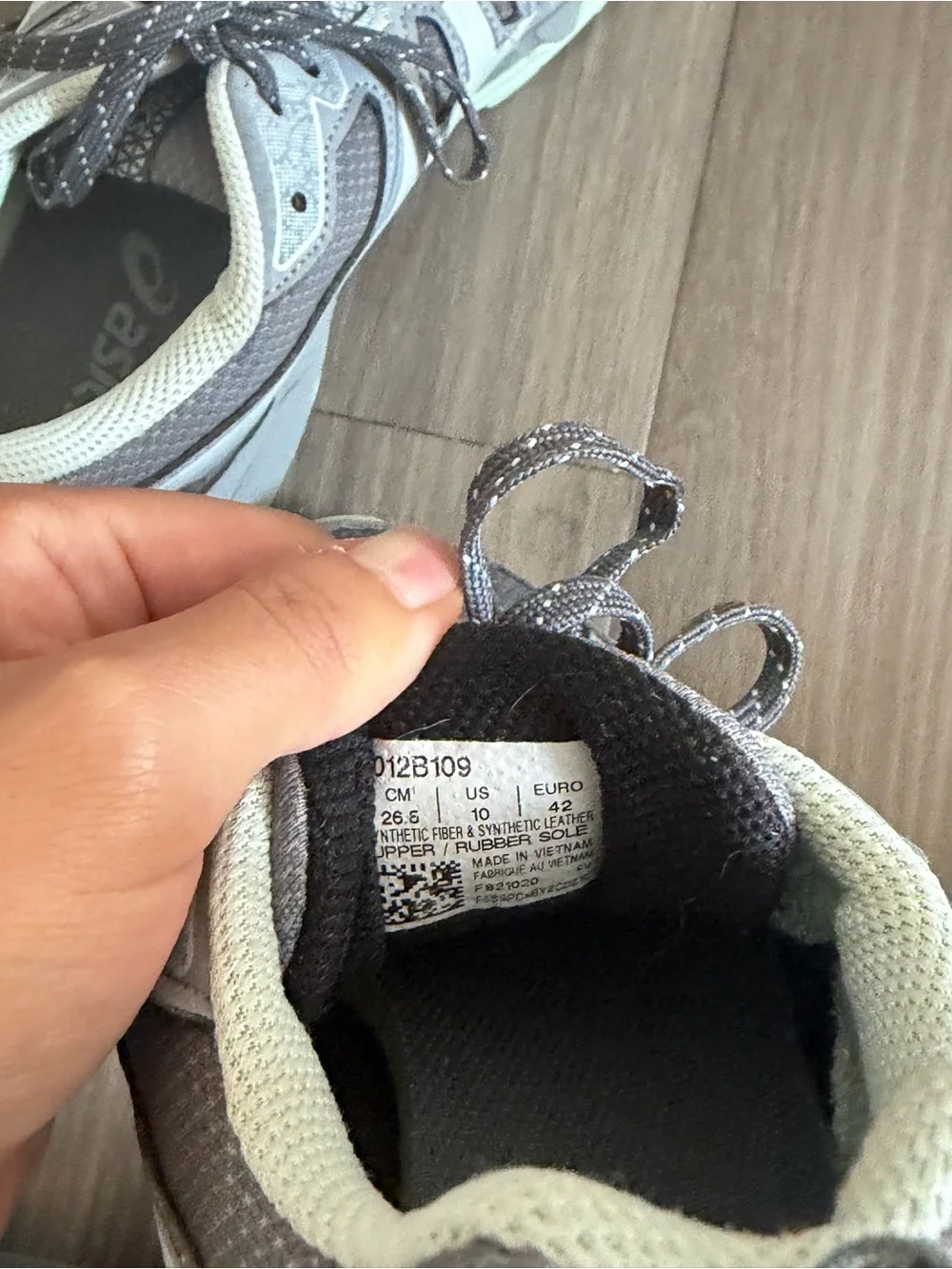 Asics Gray and White Trail Running Shoes